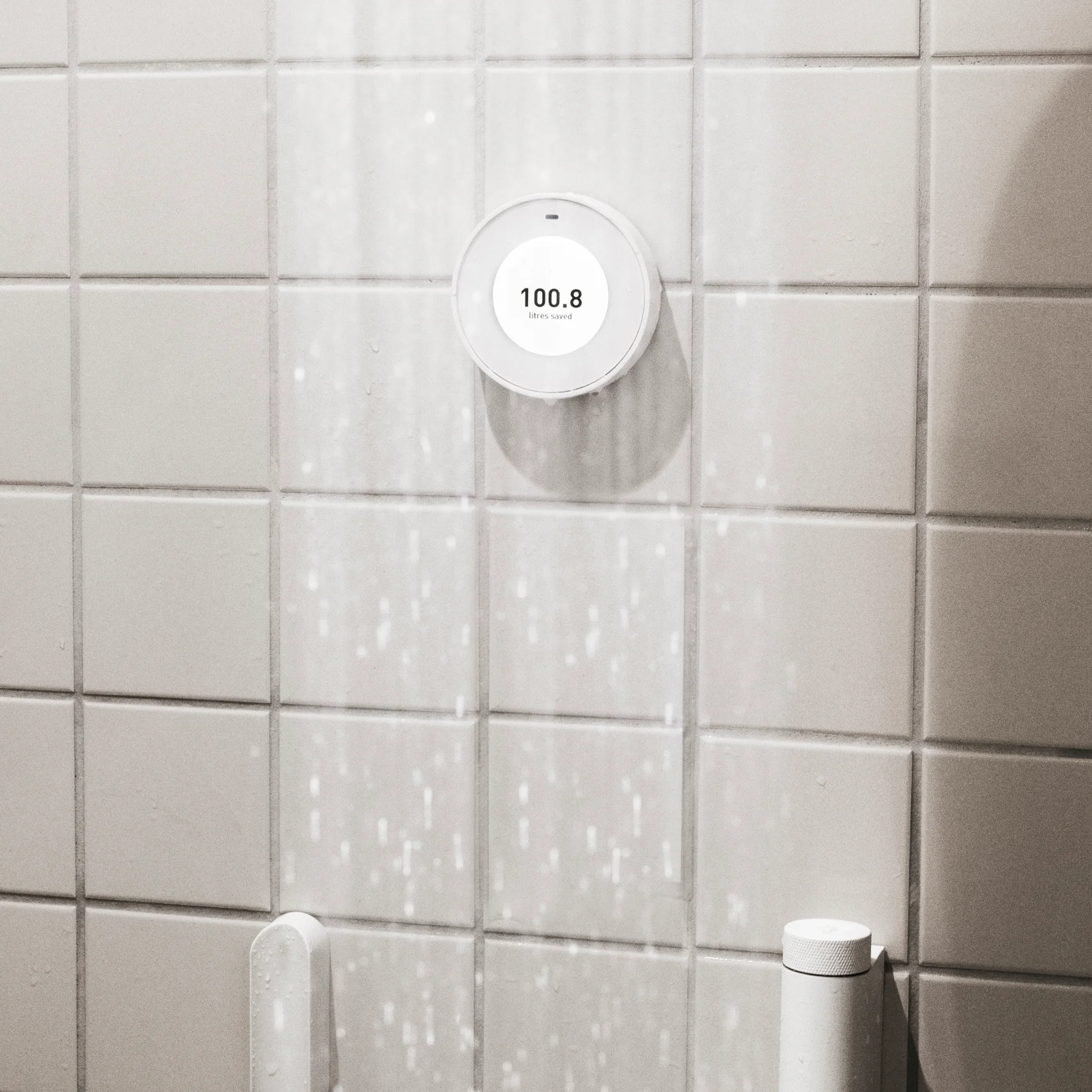 Vit Control Dial på vit kaklad vägg